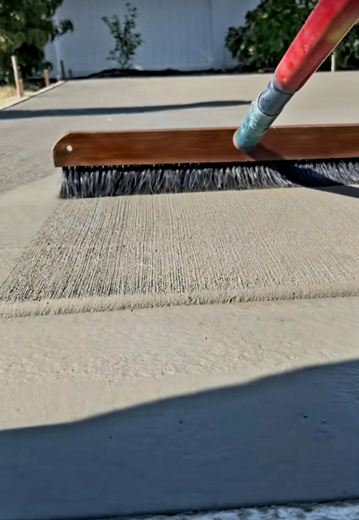 Dallage en béton imprimé décoratif à Perpignan