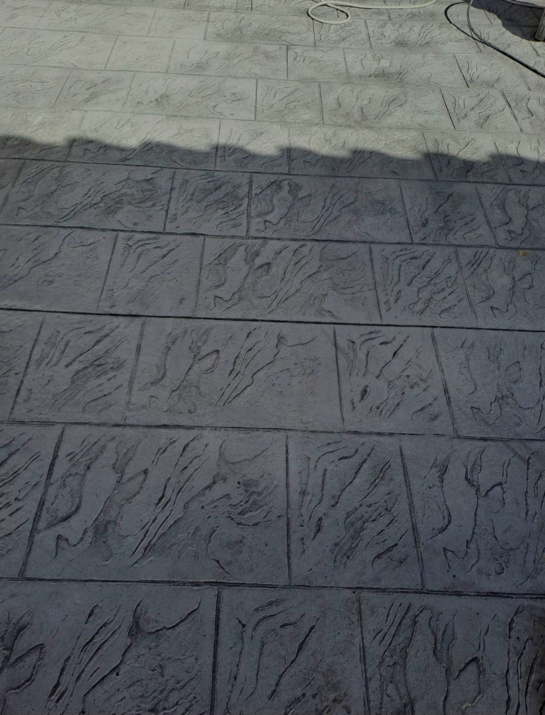 Prix Béton Imprimé Montpellier 2026 : Grille Tarifaire Terrasse & Piscine (34)