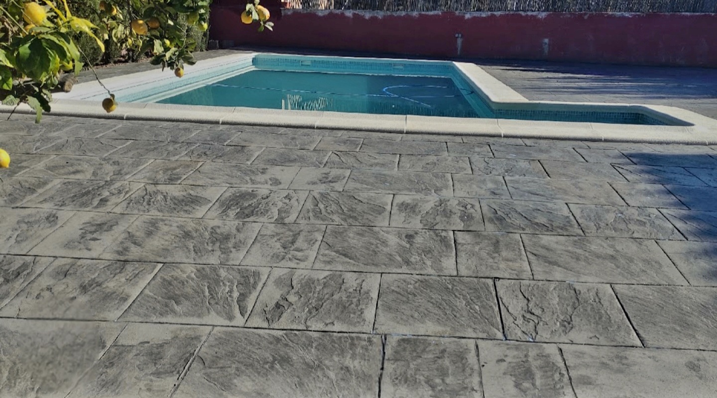 Béton désactivé : guide complet pour vos allées, terrasses et cours en Occitanie